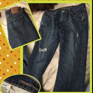 Men's American Eagle 🦅 Distressed look